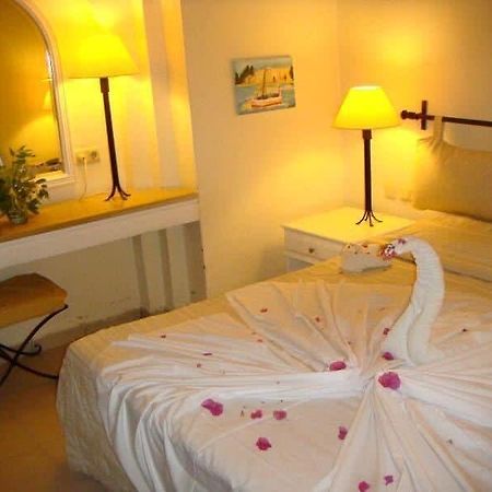 Hotel Flamingo Beach Mezraia Екстериор снимка